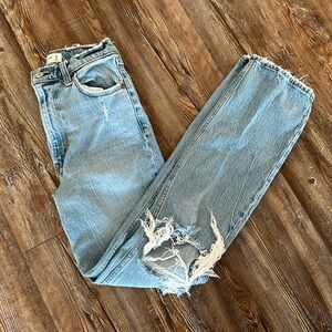 Abercrombie & Fitch 90’s Straight Ultra High Rise 25R